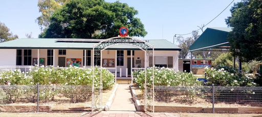 Yetman Public School logo