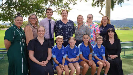St Edward's Primary School logo