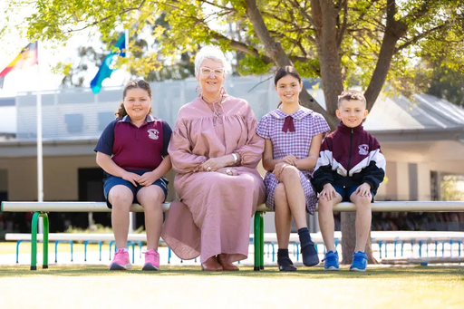 St Xavier's Primary School logo