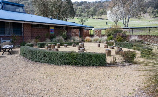 Tumbarumba High School logo