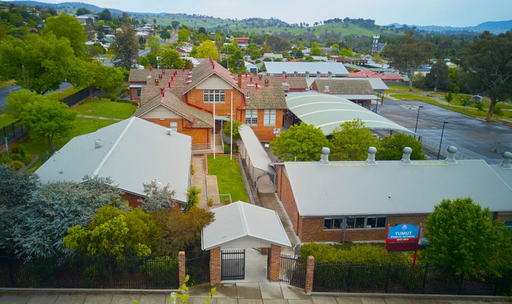 Tumut Public School logo